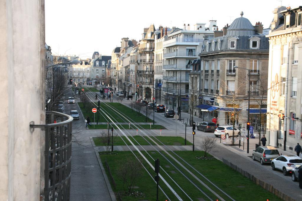 Les Berceaux De La Cathedrale Apartment Реймс Екстериор снимка